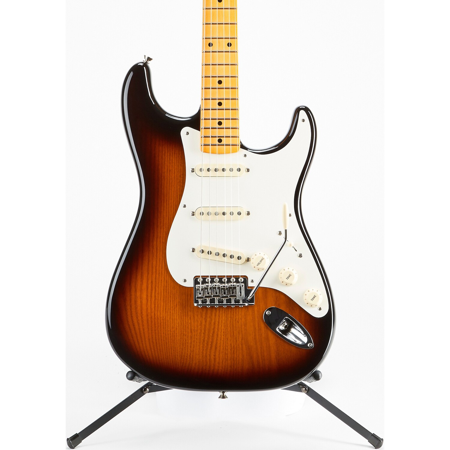 Электрогитара Fender Eric Johnson Virginia Stratocaster с кленовой накладкой, 2 цвета, Sunburst
Электрогитара Fender Eric Johnson Virginia Stratocaster с кленовой накладкой, 2 цвета, Sunburst