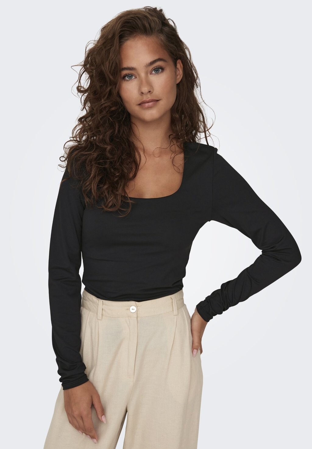 Топ с длинными рукавами ONLY, черный
Топ с длинными рукавами ONLY, черный