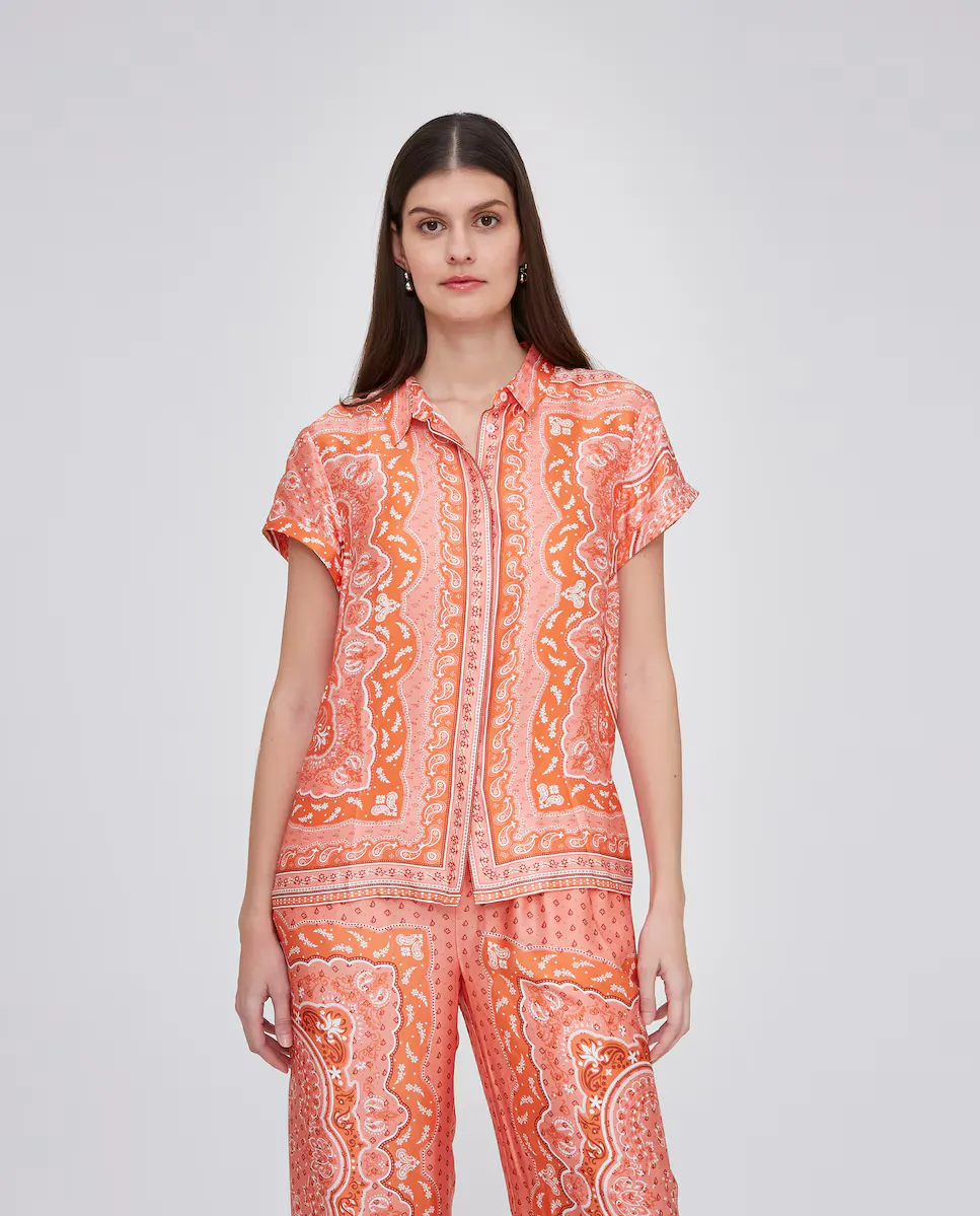 Женская блузка с принтом и отложным воротником October, оранжевый
Женская блузка с принтом и отложным воротником October, оранжевый