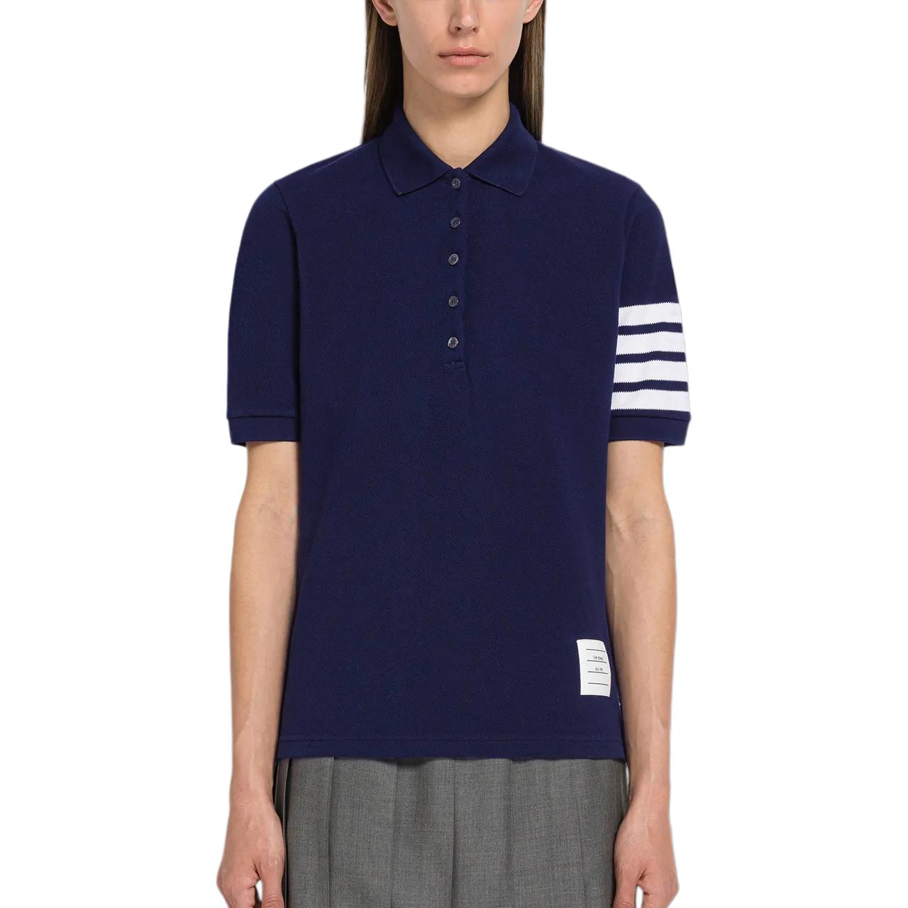 THOM BROWNE Футболка-поло женская marine blue
THOM BROWNE Футболка-поло женская marine blue