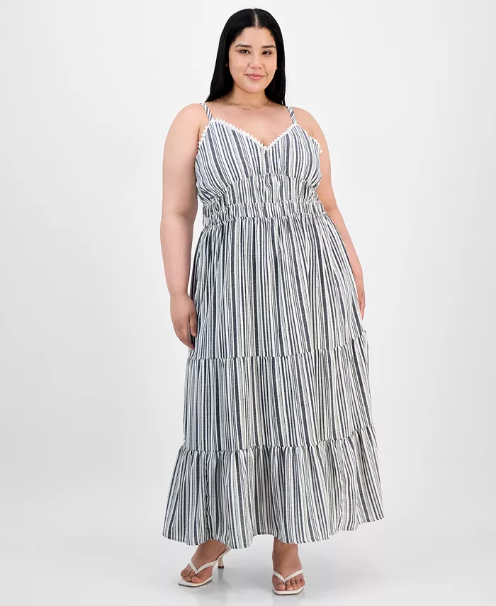 Модное пышное макси-платье со сборками и ярусами Madden Girl, черный
Модное пышное макси-платье со сборками и ярусами Madden Girl, черный