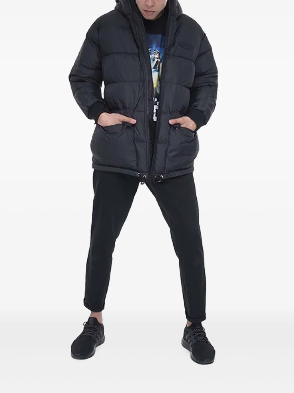 Пуховик с капюшоном и вышитым логотипом Iceberg, черный
Пуховик с капюшоном и вышитым логотипом Iceberg, черный