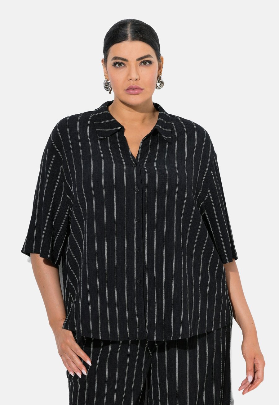 Блуза Ulla Popken STRIPED SHORT SLEEVE, Black
Блуза Ulla Popken STRIPED SHORT SLEEVE, Black
