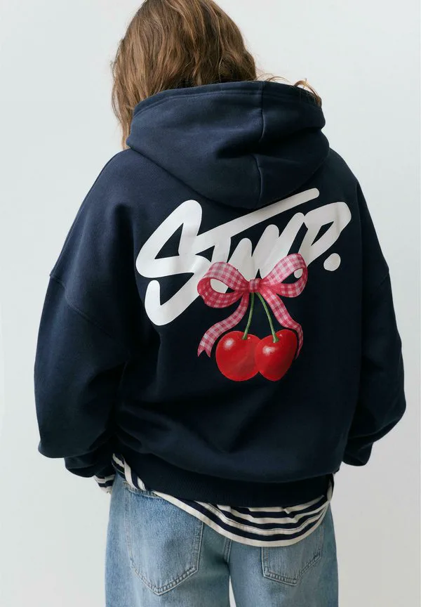 Толстовка с длинным рукавом Pull&Bear, Dark Blue, Синий, Толстовка с длинным рукавом Pull&Bear, Dark Blue
Толстовка с длинным рукавом Pull&Bear, Dark Blue, Синий, Толстовка с длинным рукавом Pull&Bear, Dark Blue