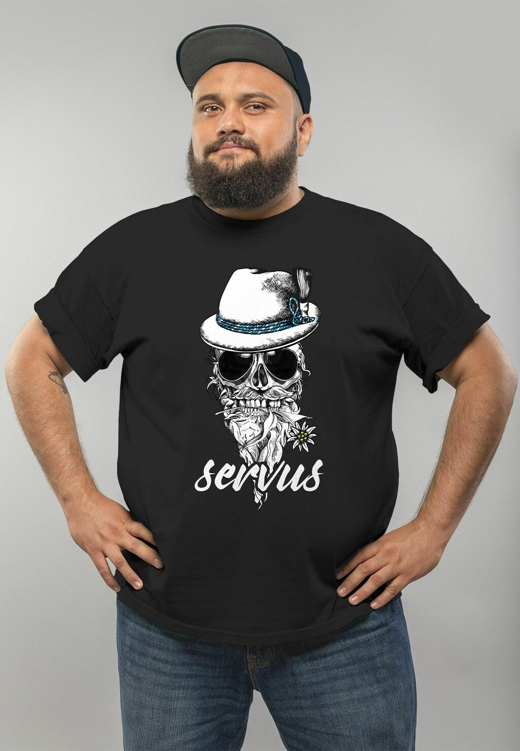 Футболка с принтом TOTENKOPF FILZHUT BAYERN SKULL BLUME SERVUS FUNS Moonworks, цвет schwarz
Футболка с принтом TOTENKOPF FILZHUT BAYERN SKULL BLUME SERVUS FUNS Moonworks, цвет schwarz