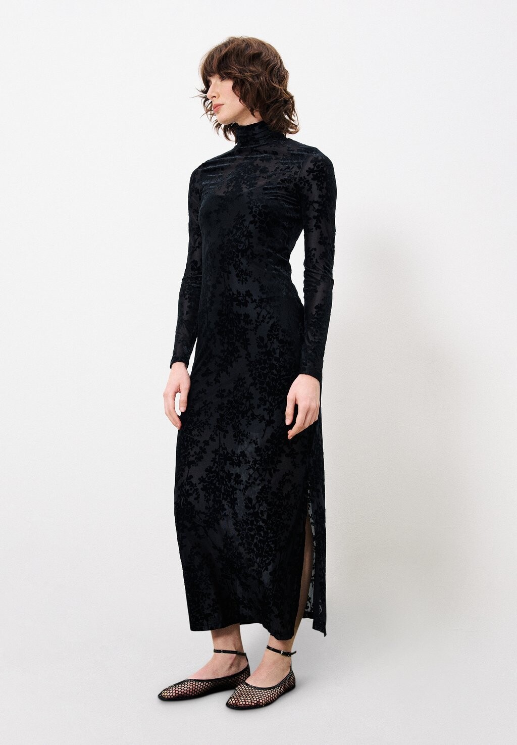 Платье макси EDESE FRNCH, черный
Платье макси EDESE FRNCH, черный