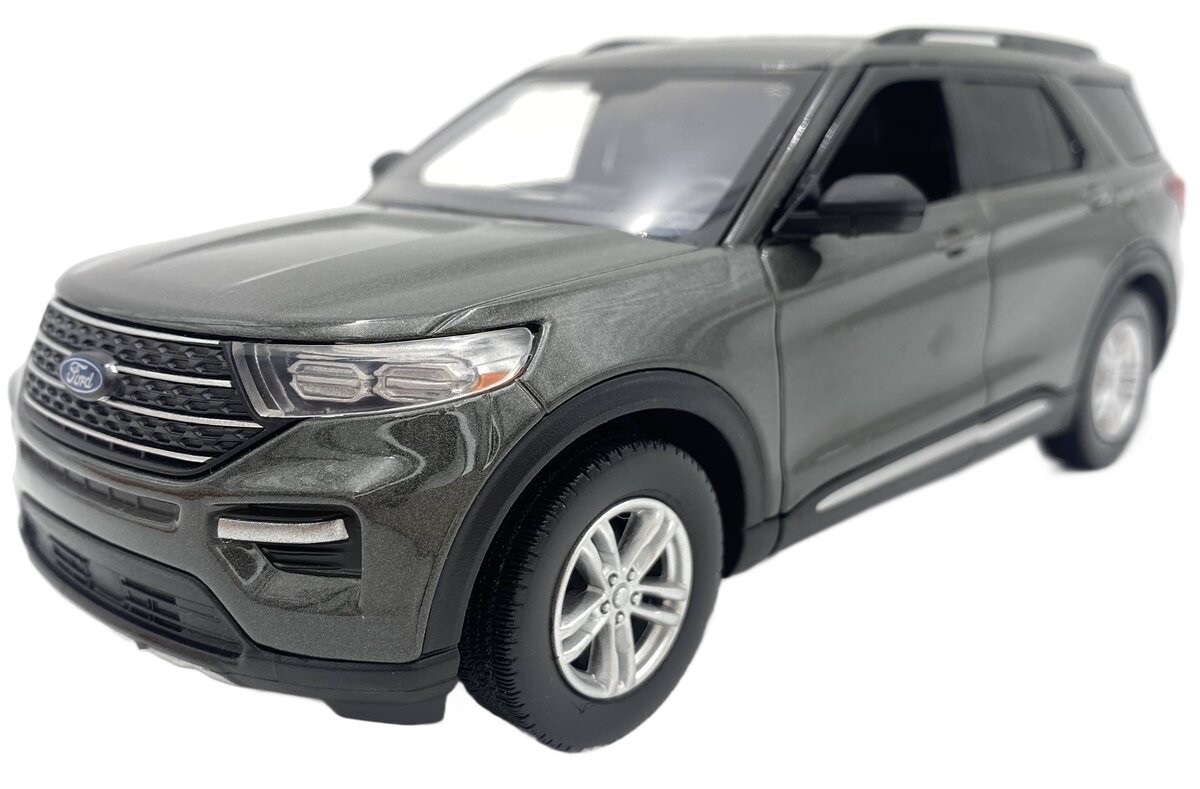 Ford Explorer XLT 2022 модель 1:24 Motormax 79378
Ford Explorer XLT 2022 модель 1:24 Motormax 79378
