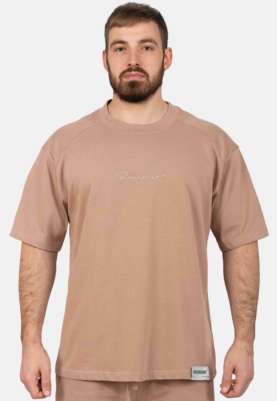 Футболка Reichstadt Basic T-shirt, Warm Brown/Light Brown, Коричневый, Футболка Reichstadt Basic T-shirt, Warm Brown/Light Brown
Футболка Reichstadt Basic T-shirt, Warm Brown/Light Brown, Коричневый, Футболка Reichstadt Basic T-shirt, Warm Brown/Light Brown