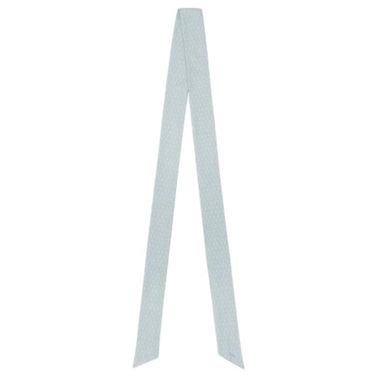 Chloé Шелковый шарф Chloe Mulberry унисекс синий/телесный, Blue/Flesh
Chloé Шелковый шарф Chloe Mulberry унисекс синий/телесный, Blue/Flesh