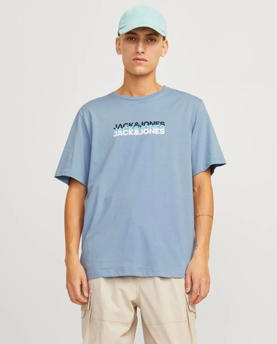 Мужская футболка с короткими рукавами и принтом спереди Jack & Jones, светло-голубой
Мужская футболка с короткими рукавами и принтом спереди Jack & Jones, светло-голубой
