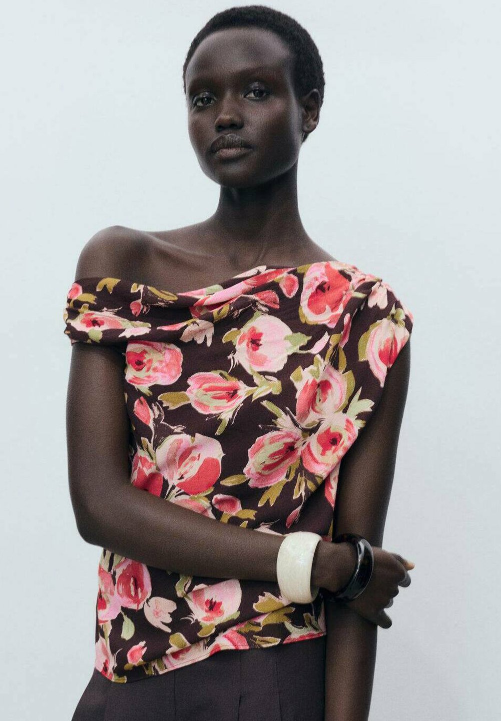 Блуза WINNER Mango, коричневый
Блуза WINNER Mango, коричневый