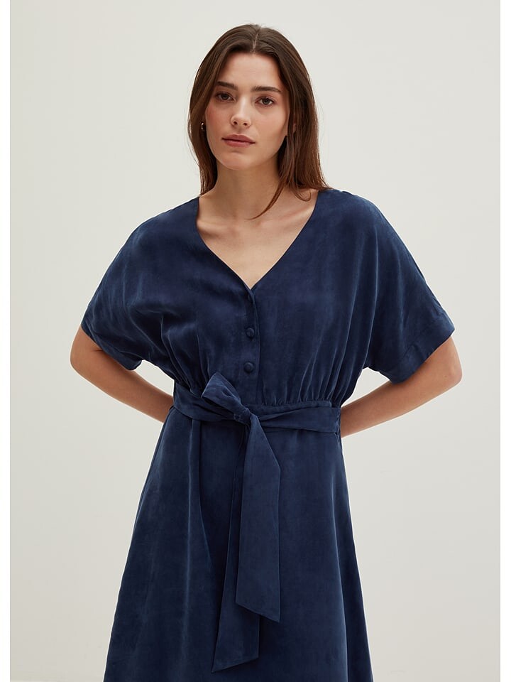 Длинное платье STEFANEL, темно-синий
Длинное платье STEFANEL, темно-синий