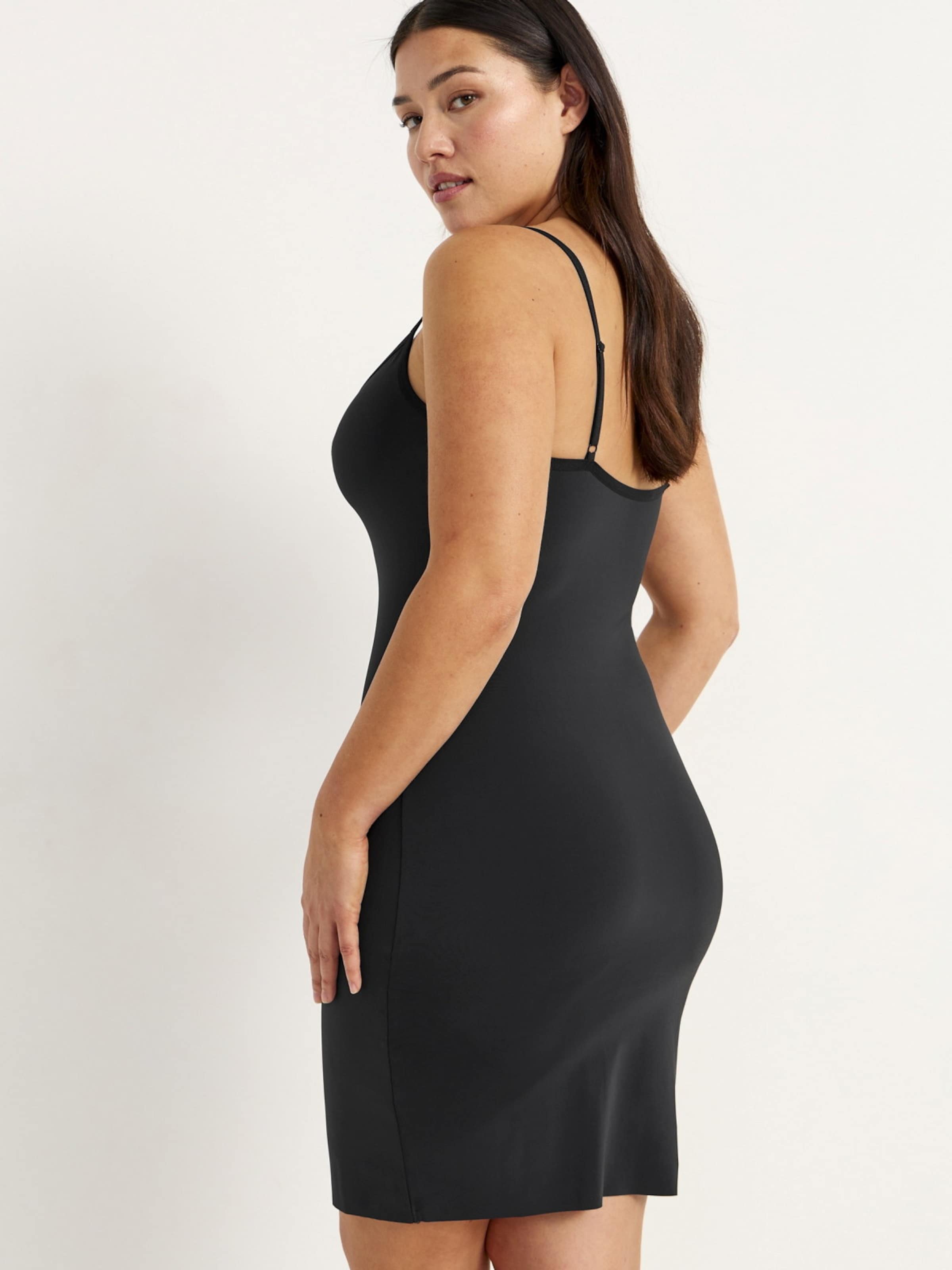 Cellbes of Sweden Платье-боди в черном цвете
Cellbes of Sweden Платье-боди в черном цвете