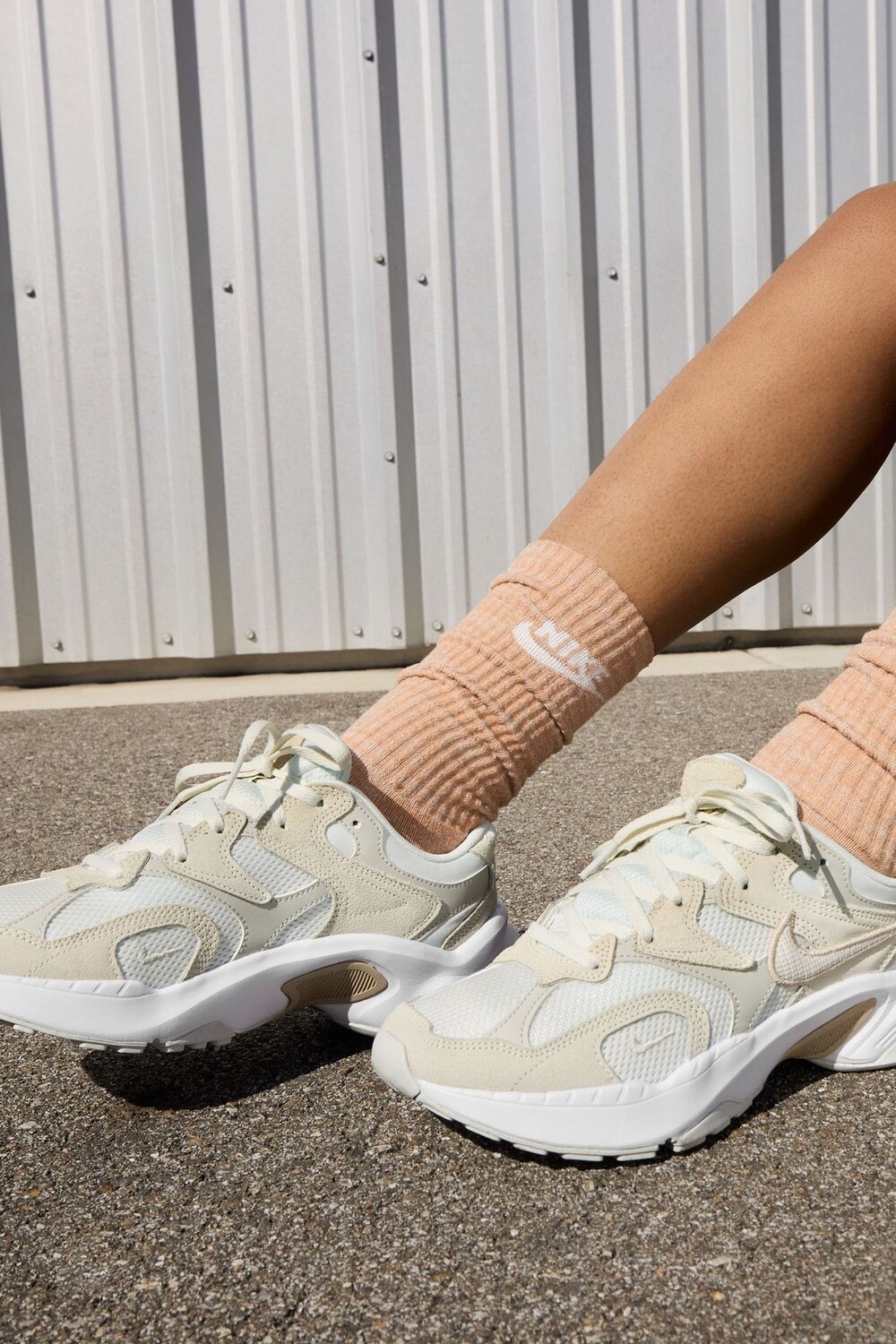 Кроссовки для бега Al8 Nike, бежевый 
Кроссовки для бега Al8 Nike, бежевый