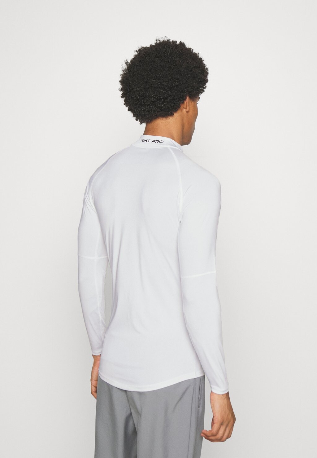 Рубашка с длинными рукавами Nike TIGHT MOCK, цвет White/Black, Серый, Рубашка с длинными рукавами Nike TIGHT MOCK, цвет White/Black
Рубашка с длинными рукавами Nike TIGHT MOCK, цвет White/Black, Серый, Рубашка с длинными рукавами Nike TIGHT MOCK, цвет White/Black