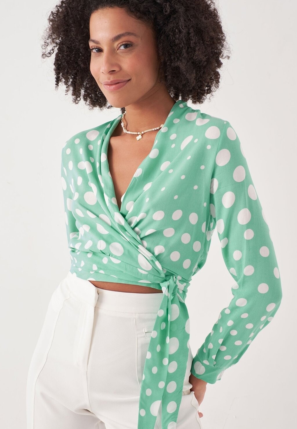 Блуза POLKA DOT PATTERNED Herita, зеленый
Блуза POLKA DOT PATTERNED Herita, зеленый