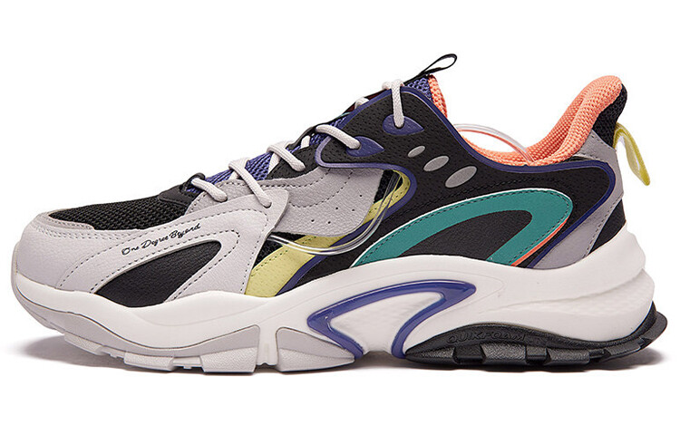 Кроссовки мужские толстые низкие серый/черный 361°
Кроссовки мужские толстые низкие серый/черный 361°