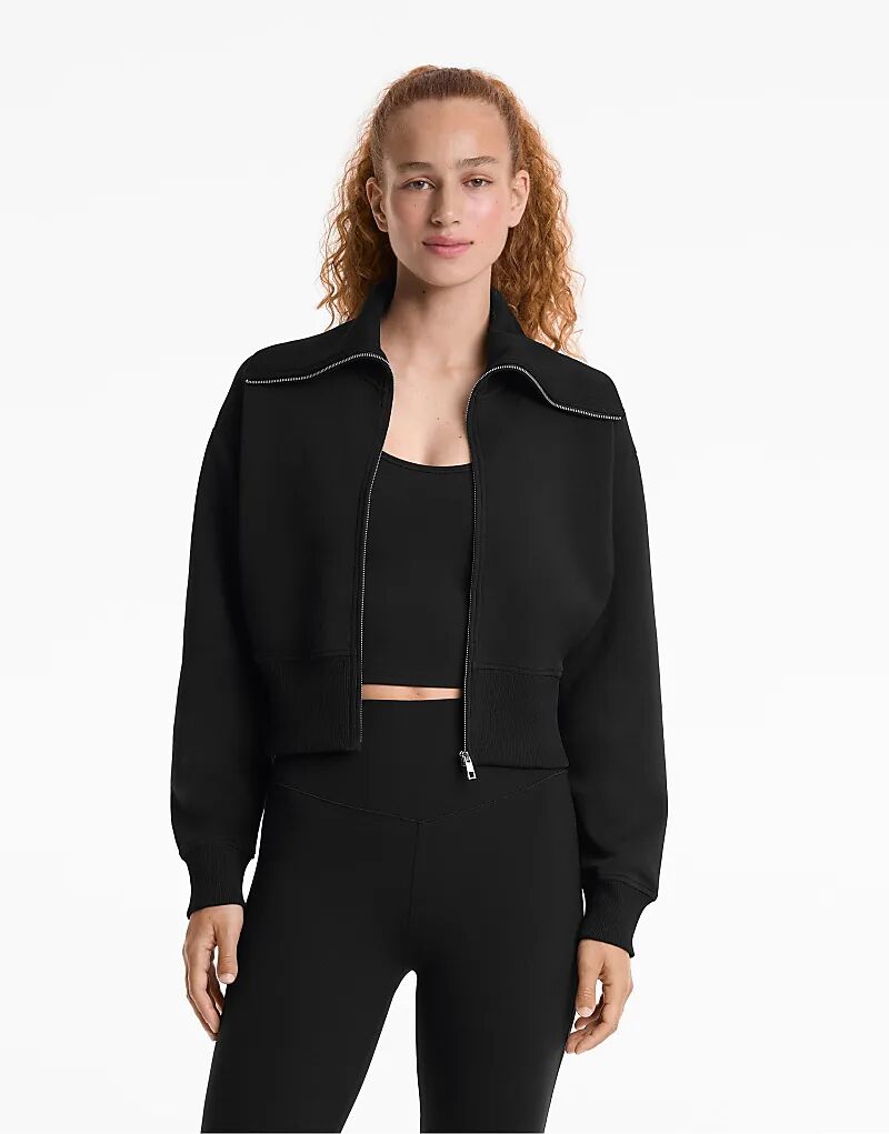 Куртка OYSHO из хлопковой смеси с высоким воротником, черного цвета
Куртка OYSHO из хлопковой смеси с высоким воротником, черного цвета