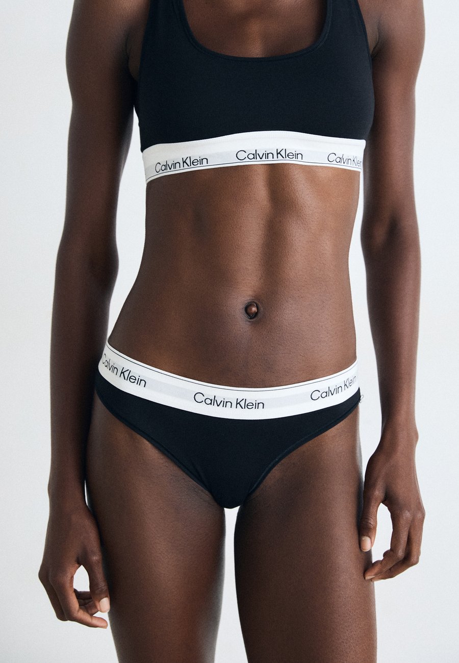 Брифы Calvin Klein Underwear BRAZILIAN ICON, Black
Брифы Calvin Klein Underwear BRAZILIAN ICON, Black