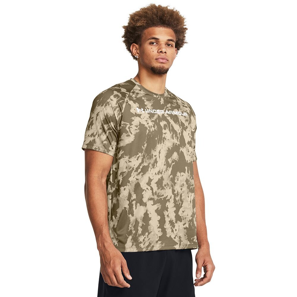 Мужская футболка Under Armour Tech с камуфляжным логотипом и короткими рукавами, цвет Khaki Base
Мужская футболка Under Armour Tech с камуфляжным логотипом и короткими рукавами, цвет Khaki Base