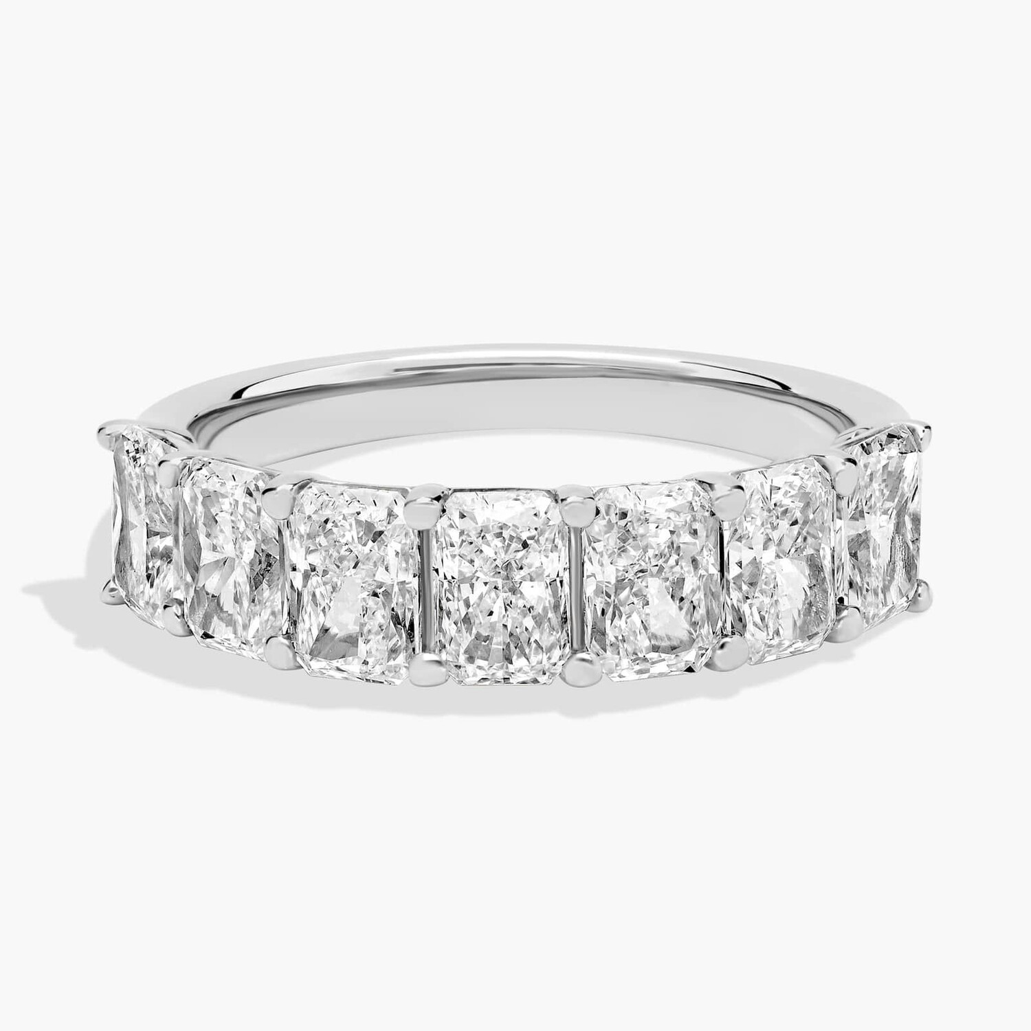 Кольцо с семью бриллиантами Radiant Lab Grown из 14-каратного белого золота (3 карата Tw. - FG / VS2-SI1) Blue Nile 
Кольцо с семью бриллиантами Radiant Lab Grown из 14-каратного белого золота (3 карата Tw. - FG / VS2-SI1) Blue Nile