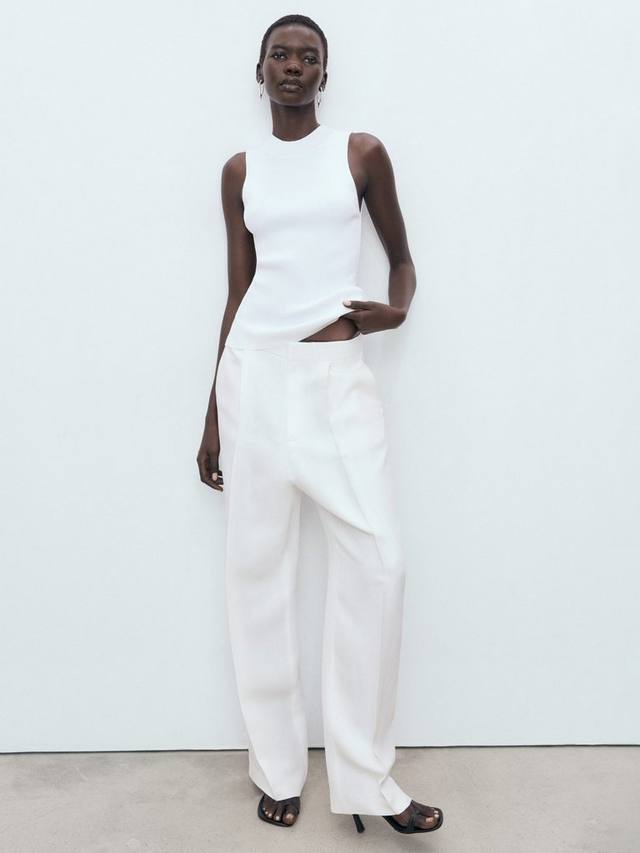 Топ Albert без рукавов Mango, Natural White
Топ Albert без рукавов Mango, Natural White