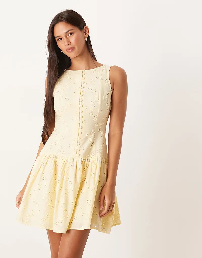 Мини-платье с заниженной талией от Nobody's Child Claudia желтого цвета
Мини-платье с заниженной талией от Nobody's Child Claudia желтого цвета