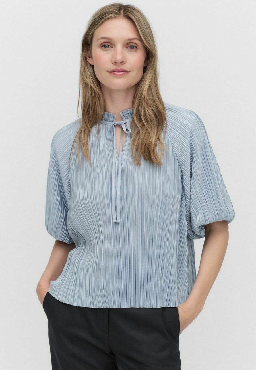 Блуза STOCKH LM SALLY PLEATED, Blue
Блуза STOCKH LM SALLY PLEATED, Blue