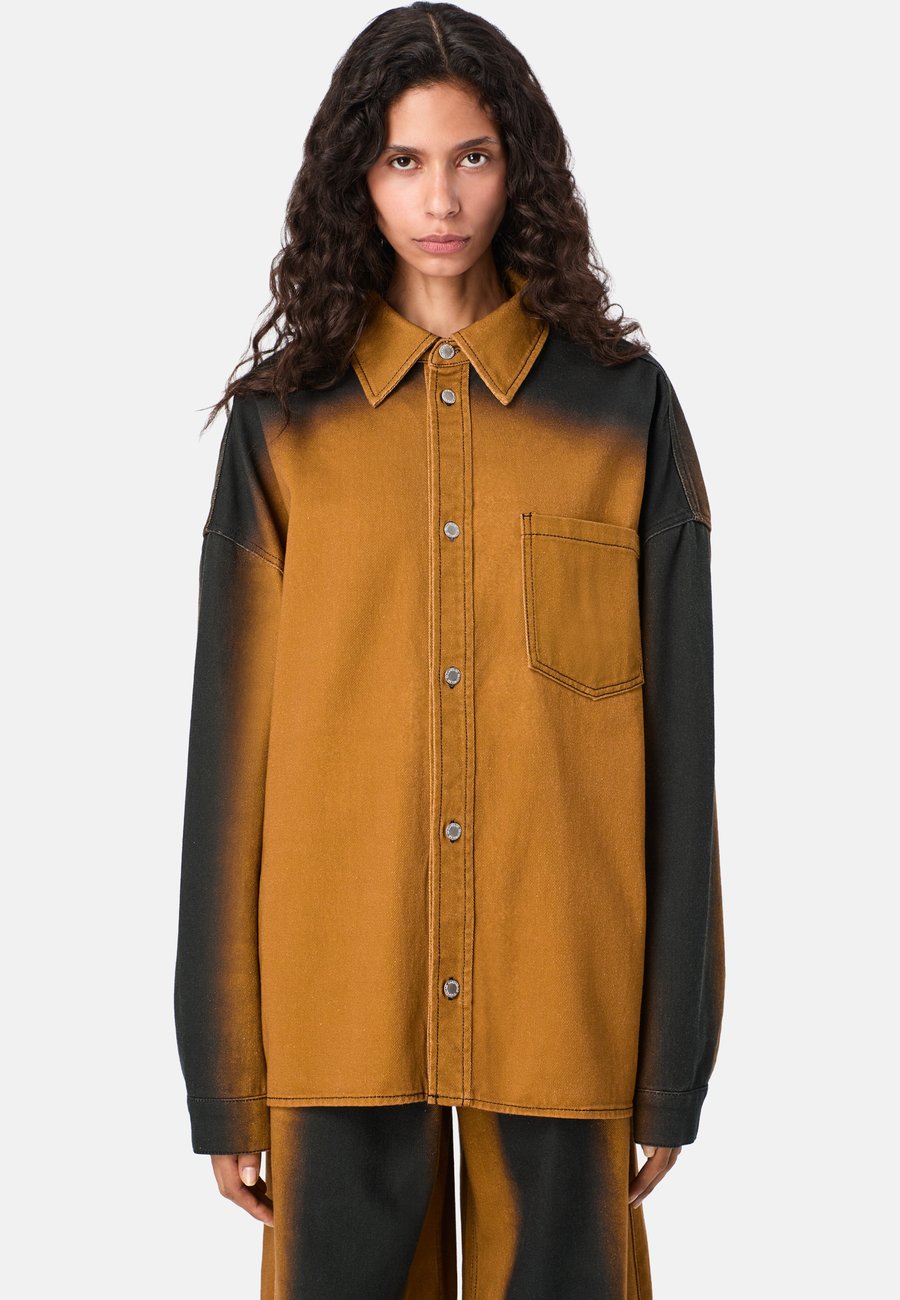 Рубашка CAMPERLAB Shirt, Mittelrot/Brown
Рубашка CAMPERLAB Shirt, Mittelrot/Brown