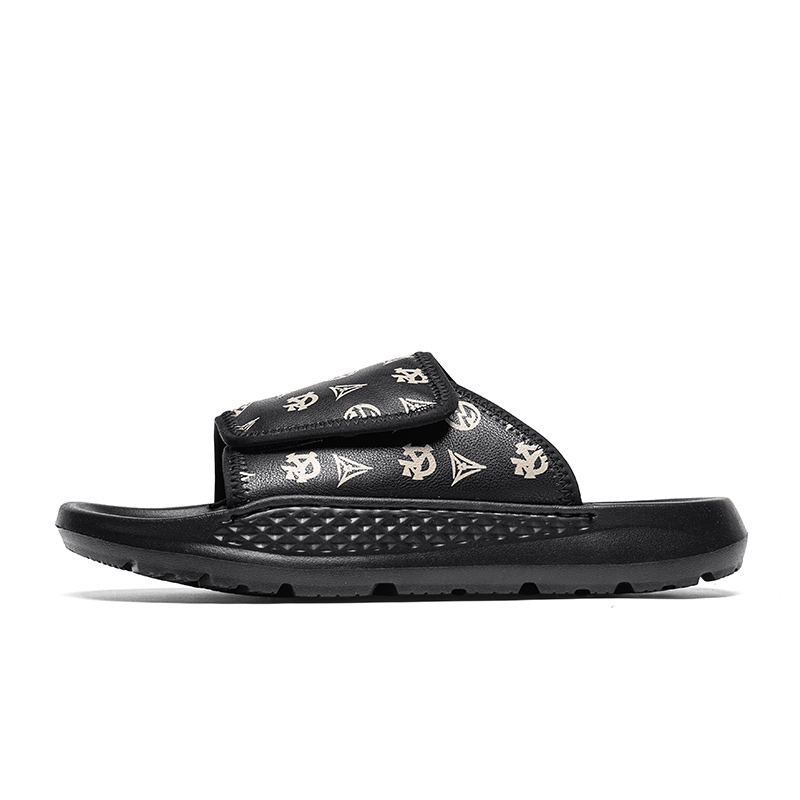 Тихие нескользящие тапочки-слайды мужские BOLE, Black
Тихие нескользящие тапочки-слайды мужские BOLE, Black