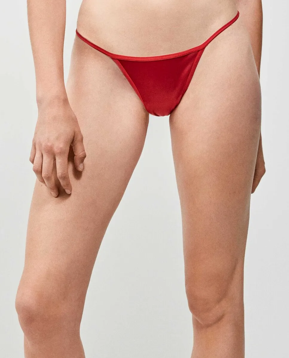 Трусики бразильские с тонкими бретельками Gisela, красный
Трусики бразильские с тонкими бретельками Gisela, красный