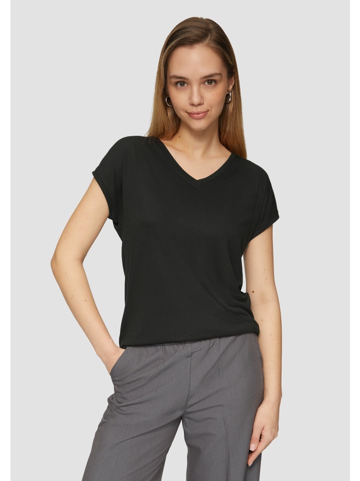 Футболка QS, черный
Футболка QS, черный