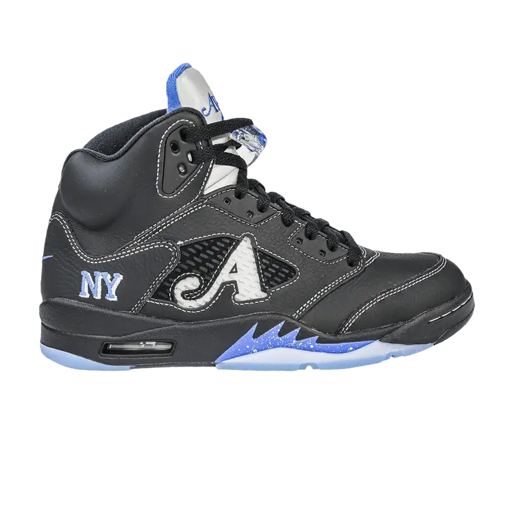 Кроссовки Air Jordan Awake NY x Air Jordan 5 Retro 'Black Racer Blue', черный
Кроссовки Air Jordan Awake NY x Air Jordan 5 Retro 'Black Racer Blue', черный