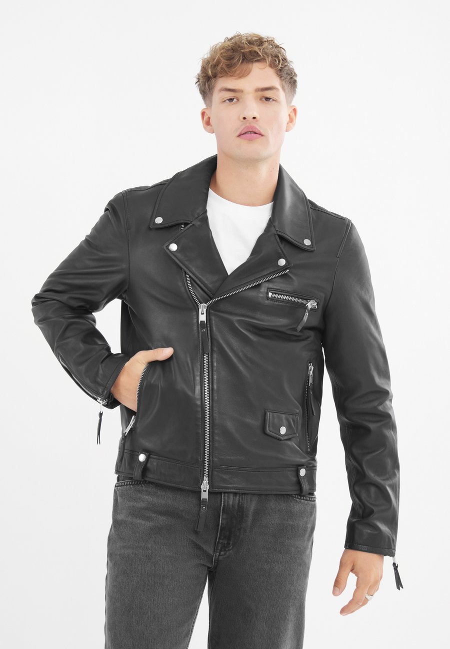 Куртка Bolongaro Trevor LOUIS BIKER, Schwarz/Black
Куртка Bolongaro Trevor LOUIS BIKER, Schwarz/Black