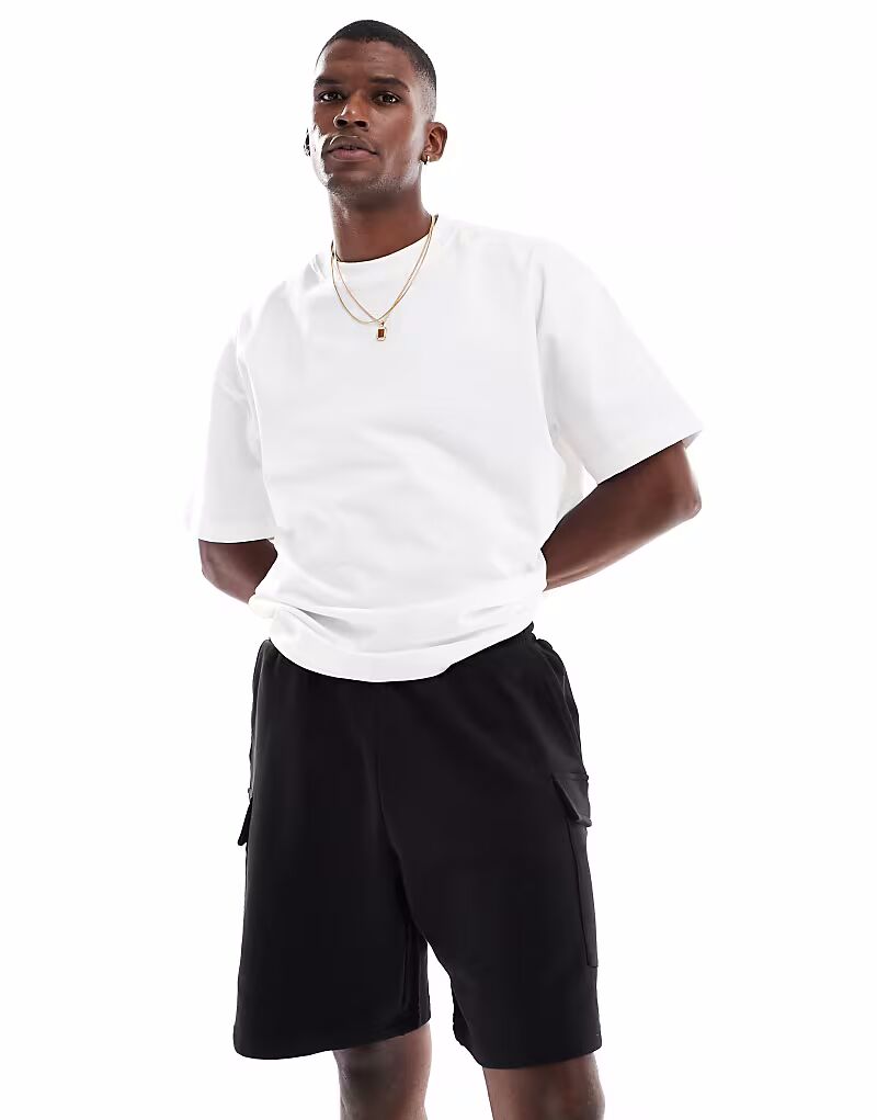 Трикотажные шорты-карго New Look черного цвета
Трикотажные шорты-карго New Look черного цвета