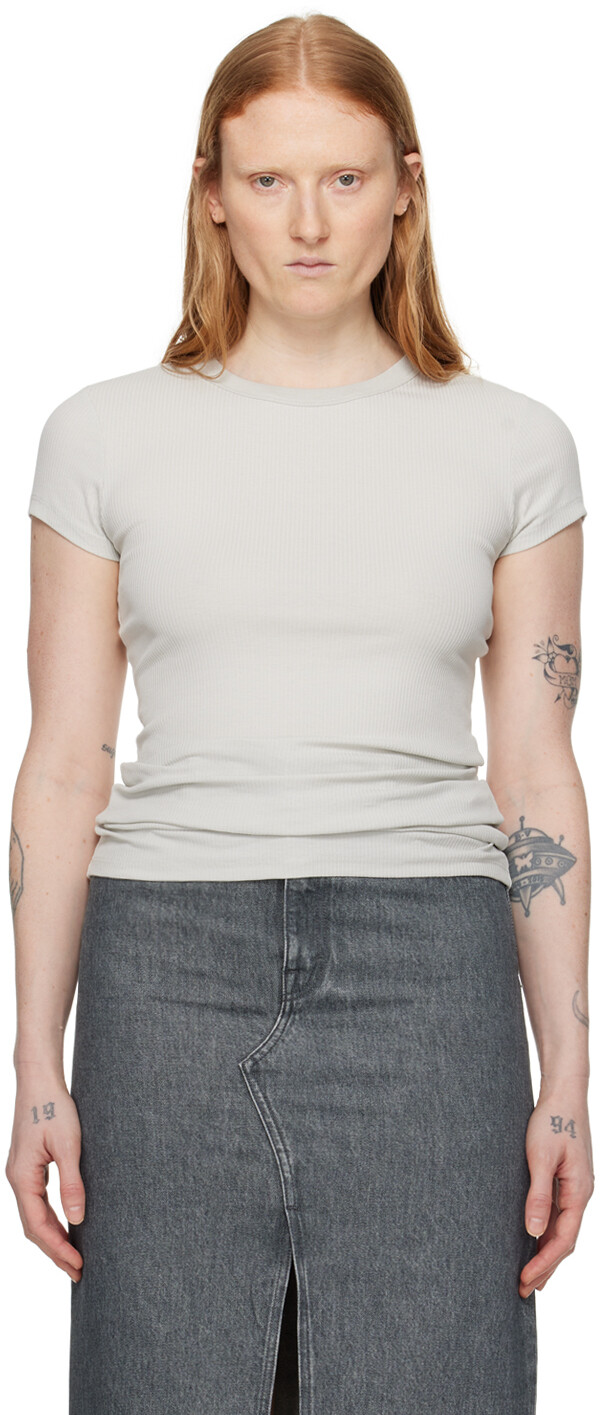 Серая футболка в тонкую рубчику Filippa K
Серая футболка в тонкую рубчику Filippa K