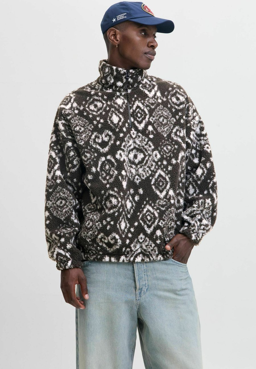 Джемпер Jack & Jones Fleece jumper, Asphalt/Dark Grey
Джемпер Jack & Jones Fleece jumper, Asphalt/Dark Grey