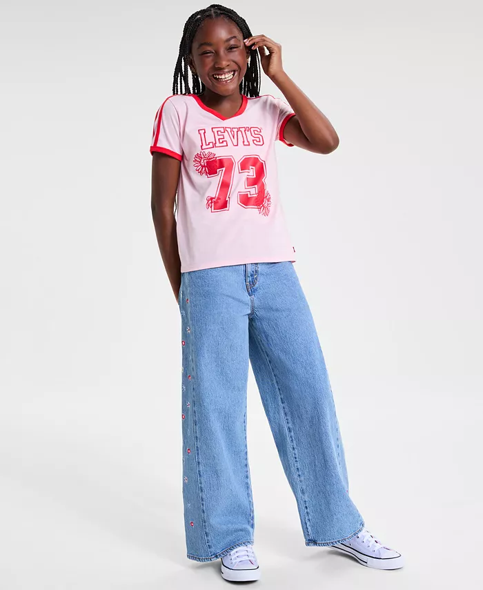 Спортивная футболка с V-образным вырезом для больших девочек и мешковатые джинсы с высокой талией и вышивкой Levi's, синий 
Спортивная футболка с V-образным вырезом для больших девочек и мешковатые джинсы с высокой талией и вышивкой Levi's, синий