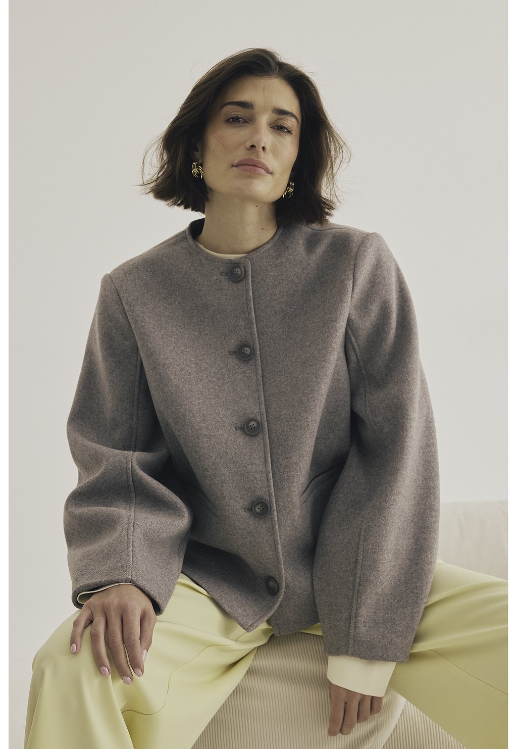 Легкая куртка ROUNDED NA-KD, серый
Легкая куртка ROUNDED NA-KD, серый