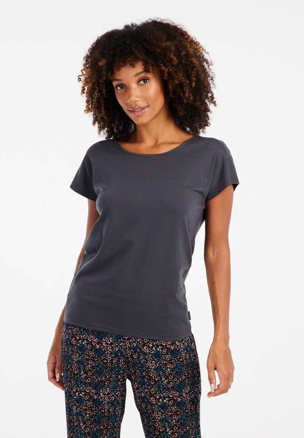 Базовая футболка Protest, серый
Базовая футболка Protest, серый