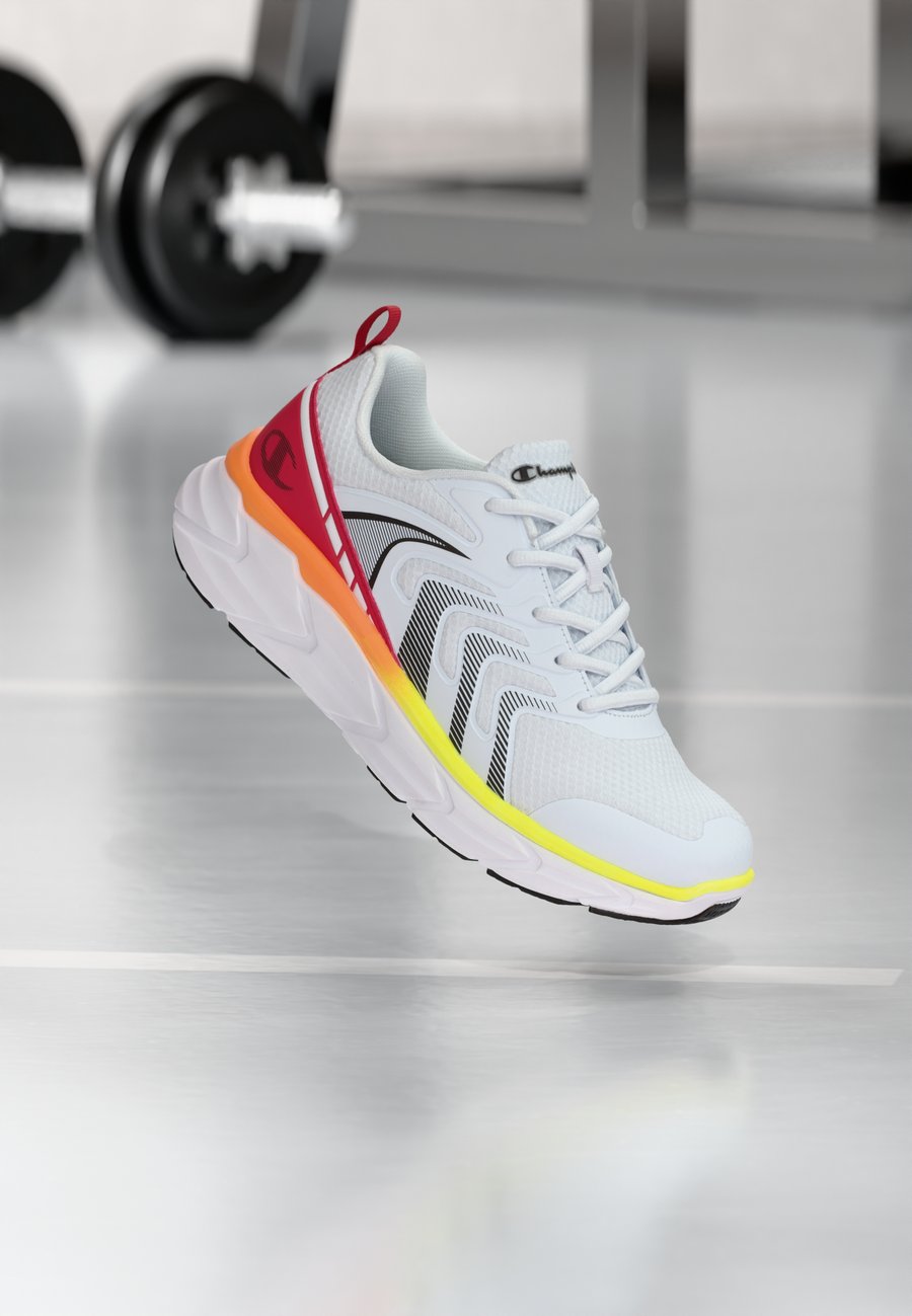 Кроссовки Champion FX RT, White/Black/Rox/White
Кроссовки Champion FX RT, White/Black/Rox/White