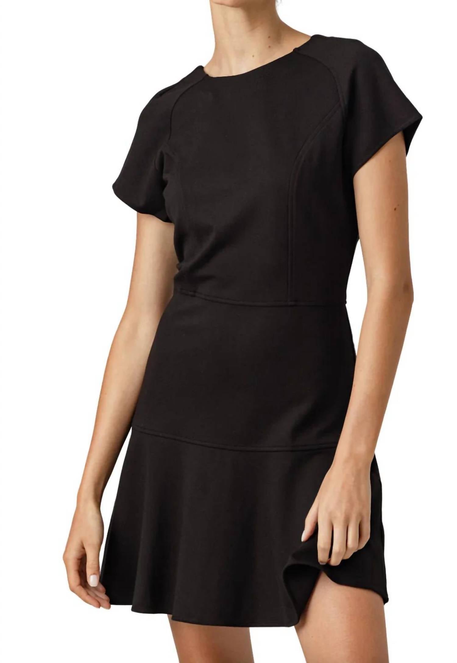 Sundays Платье Алины черного цвета
Sundays Платье Алины черного цвета