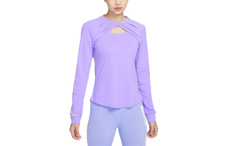 Футболка женская космическая фиолетовая Nike
Футболка женская космическая фиолетовая Nike