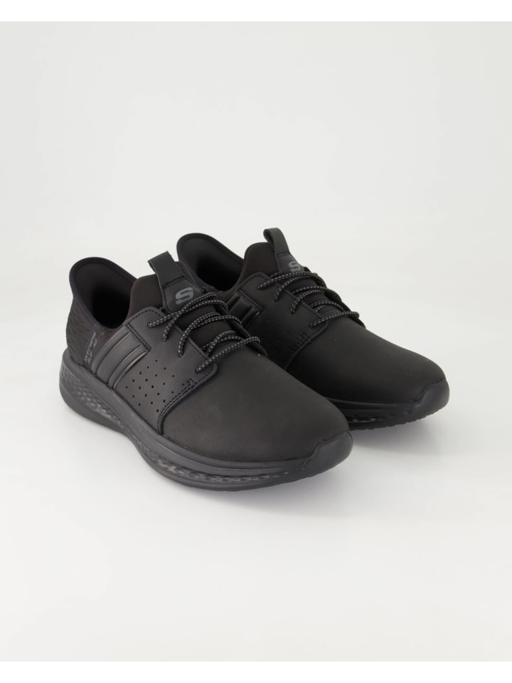 Низкие кеды черного цвета Skechers
Низкие кеды черного цвета Skechers