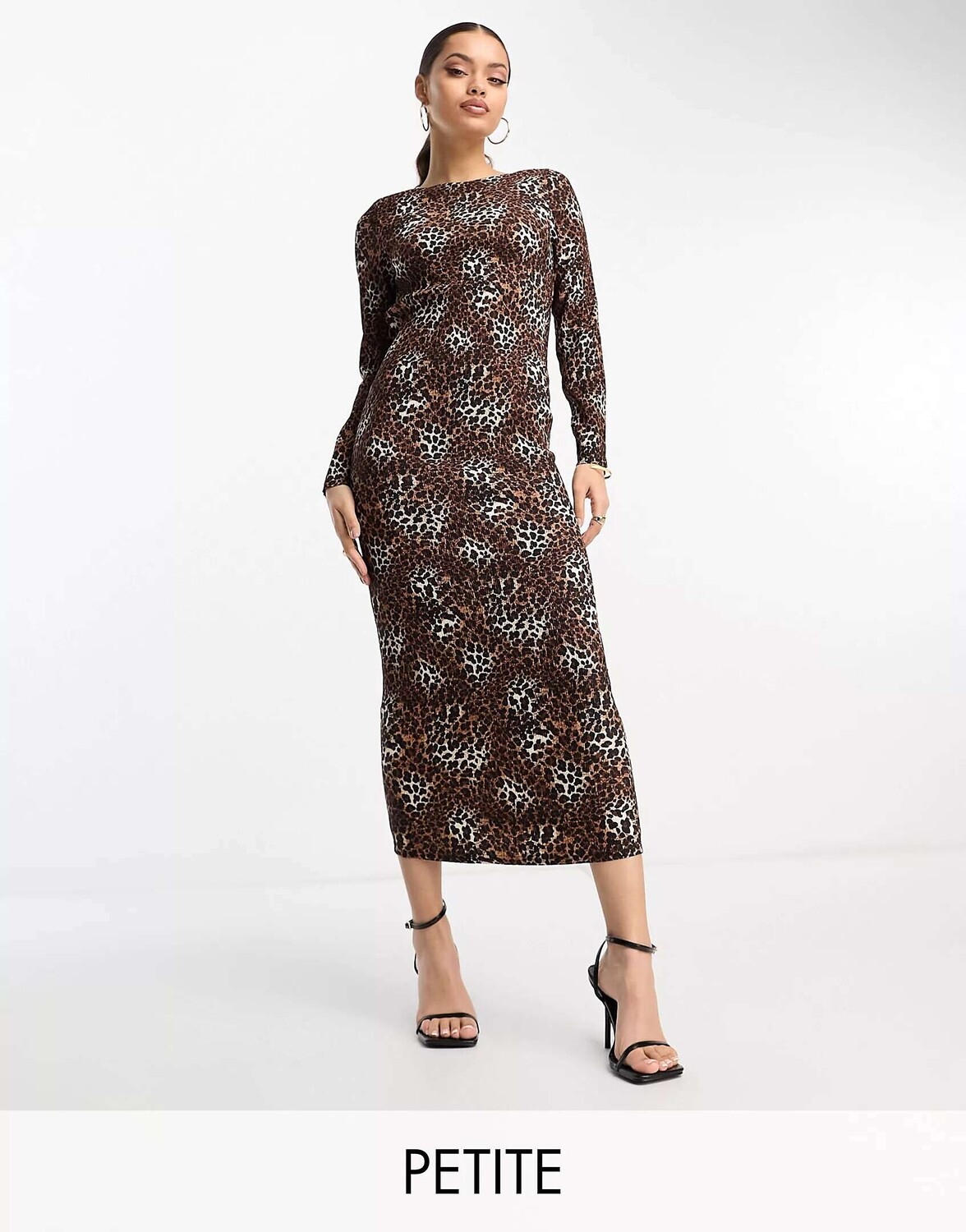 Urban Threads плиссированное платье миди с леопардовым принтом, Коричневый, Urban Threads плиссированное платье миди с леопардовым принтом
Urban Threads плиссированное платье миди с леопардовым принтом, Коричневый, Urban Threads плиссированное платье миди с леопардовым принтом