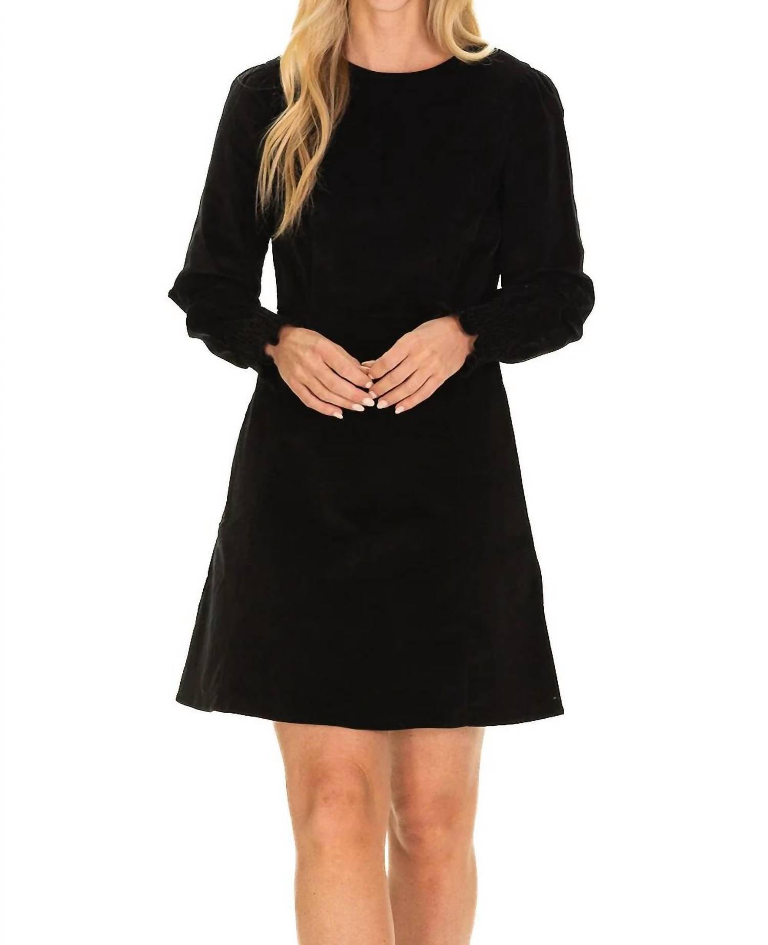 Платье Marina из черного вельвета Duffield Lane
Платье Marina из черного вельвета Duffield Lane