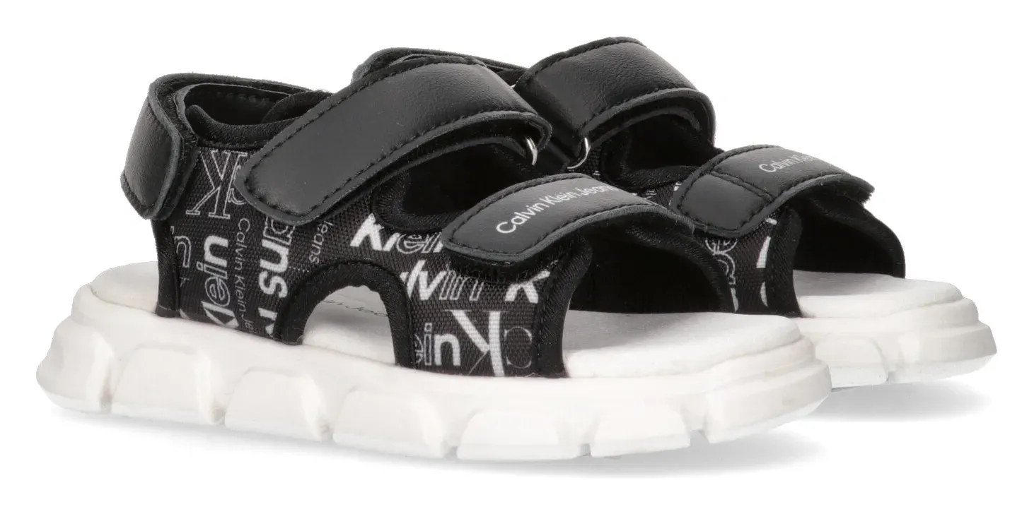 Сандалии Calvin Klein Jeans "AOP VELCRO SANDAL", летняя обувь, обувь на липучке, сандалии, с логотипом, черный
Сандалии Calvin Klein Jeans "AOP VELCRO SANDAL", летняя обувь, обувь на липучке, сандалии, с логотипом, черный