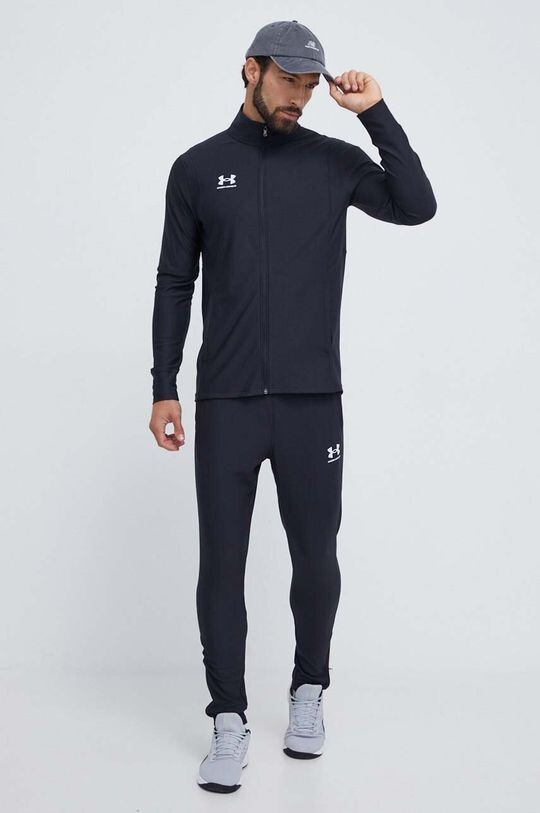 Спортивный костюм Under Armour, черный
Спортивный костюм Under Armour, черный