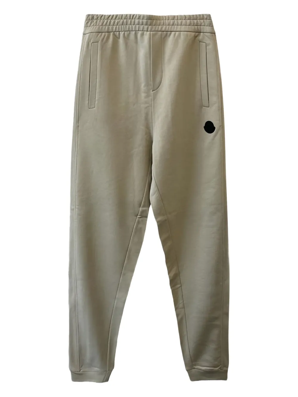 Спортивные брюки с нашивкой-логотипом MONCLER, нейтральный
Спортивные брюки с нашивкой-логотипом MONCLER, нейтральный