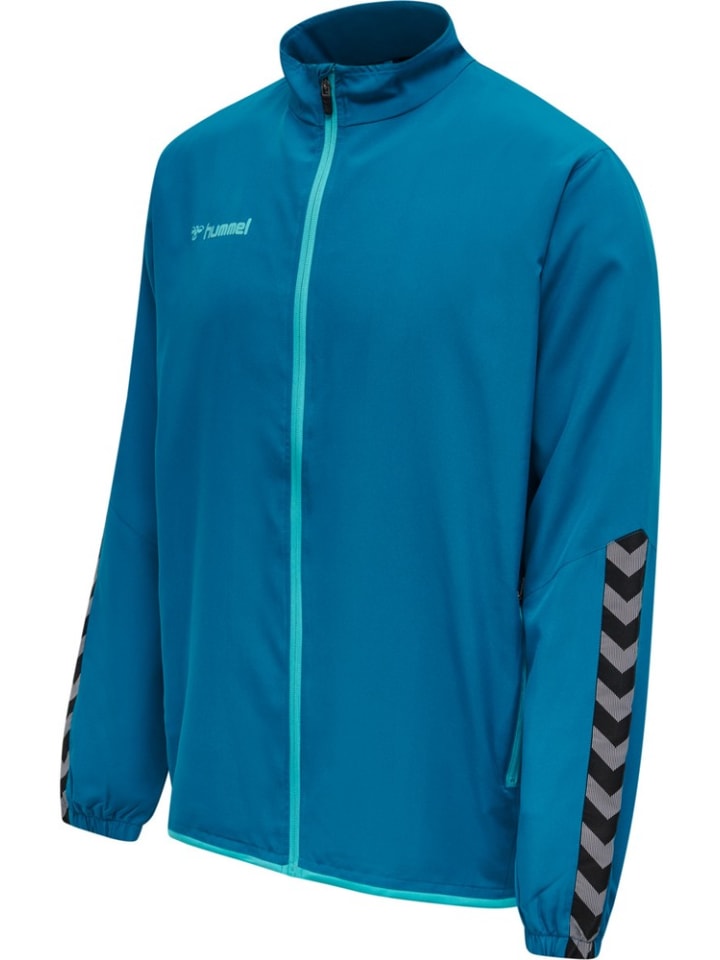 Куртка синего цвета Hummel
Куртка синего цвета Hummel